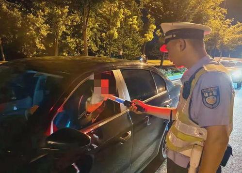 五华酒驾爆料案件最新,警方全力追查,涉案人员身份曝光!”